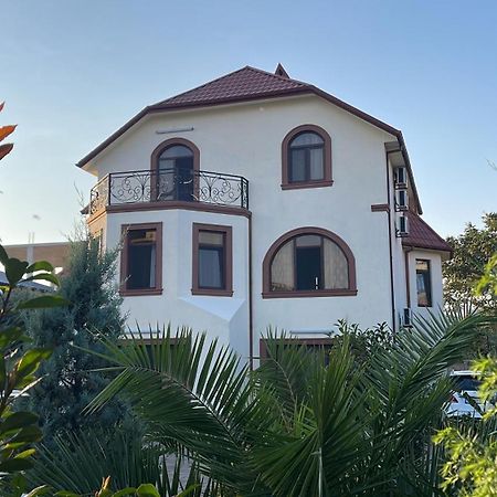 Villa Mariana บาทูมิ ภายนอก รูปภาพ