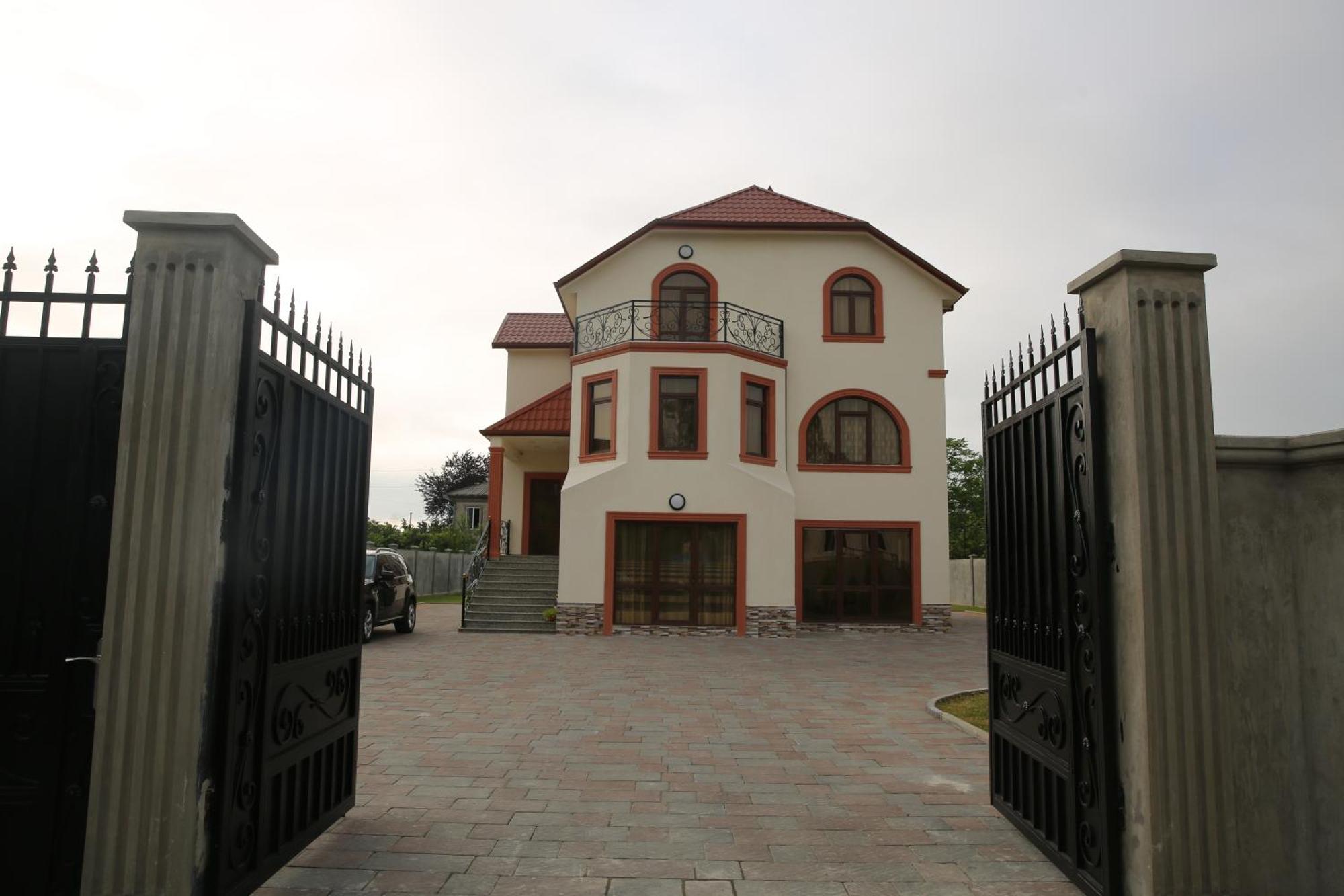 Villa Mariana บาทูมิ ภายนอก รูปภาพ
